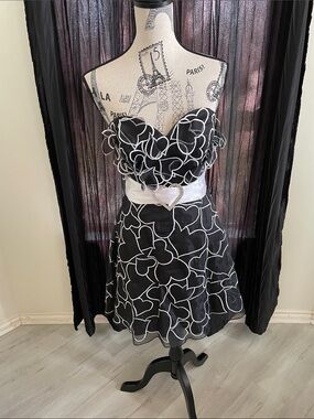 Strapless Black & White Heart-Print Party Dress with Rhinestone Belt